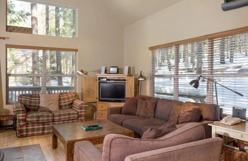 North Wawona Ski Chalet | 7S Wawona Chalet