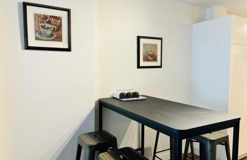 Southwest Calgary Apartment | 7th Floor 1 Bedroom Condo with Parking