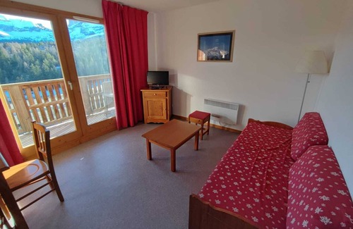 Saint-Etienne-en-Devoluy Apartment | 8/10-person apartment at the foot of the Superdévoluy slopes