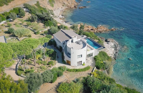 Tomino Villa | 8 Bedroom Villa in tomino