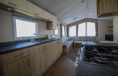 Caister-on-Sea Other | 8 Berth Caravan With Decking At Caister Beach In Norfolk Ref 30016S