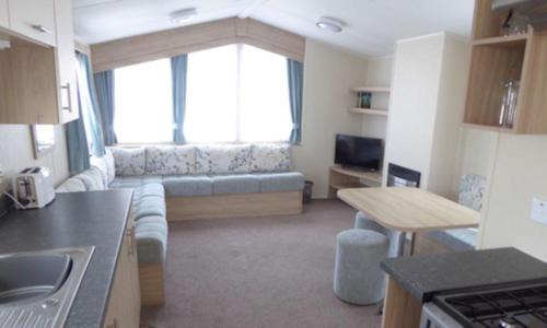 Caister-on-Sea Other | 8 Berth Caravan With Decking At Caister Beach In Norfolk Ref 30016S