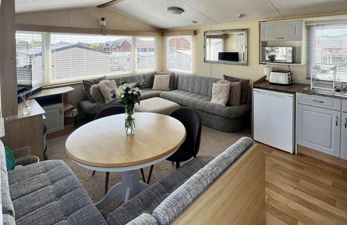 Penrhyn Bay House | 8 berth pet friendly caravan, Penrhyn Bay, Llandudno