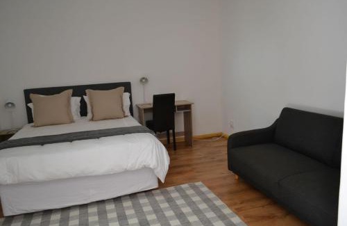 Klerksdorp House | 8 Kiaat Suites