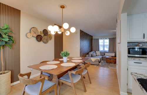 Bradenton House | 8 Mi to Beaches: Bradenton Home w/Poolside Oasis!