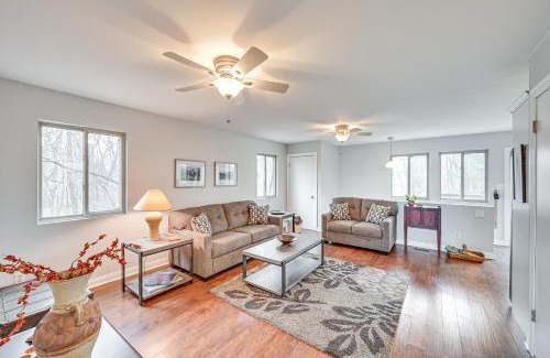 La Porte Apartment | 8 Mi to Lake Michigan Creative Retreat with Deck!