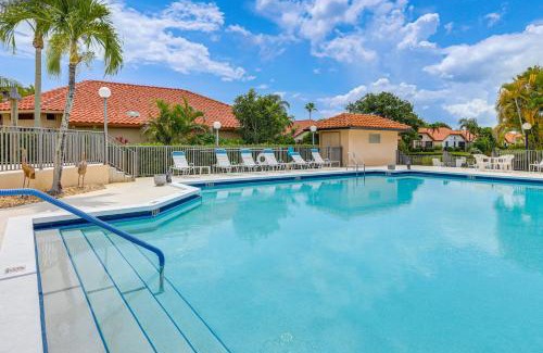 Palm City House | 8 Mi to Stuart Beach Home with Pool Access!