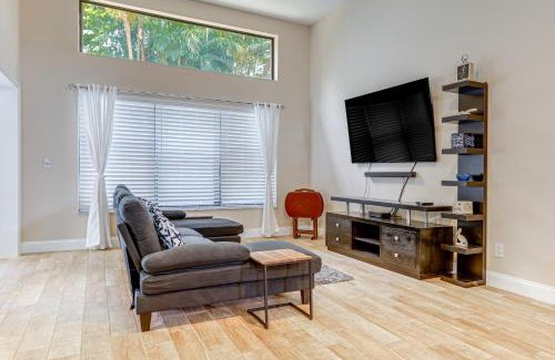 Palm City House | 8 Mi to Stuart Beach Home with Pool Access!