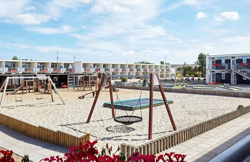 Bønnerup Strand Apartment | 8 person holiday home in Glesborg