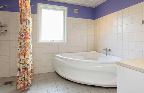 Dannemare House | 8 person holiday home in Dannemare