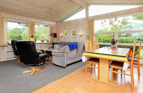 Dannemare House | 8 person holiday home in Dannemare
