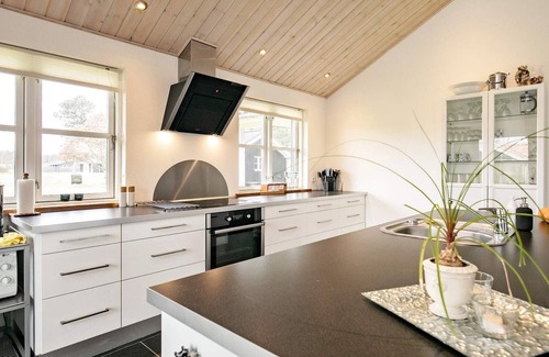Hou House | 8 person holiday home in Hals-By Traum
