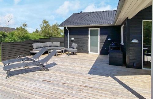 Bøtø By House | 8 person holiday home in Væggerløse