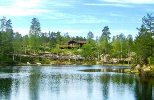 Marnardal House | 8 person holiday home in BJELLAND-By Traum