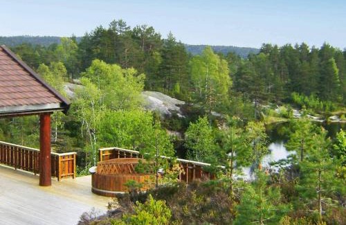 Marnardal House | 8 person holiday home in BJELLAND-By Traum
