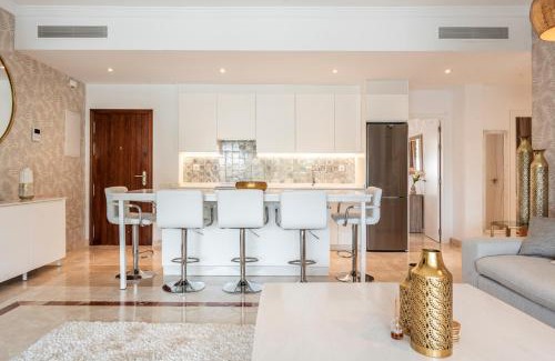 New Golden Mile Apartment | 8-Pool Apt with Gym & Spa Haven