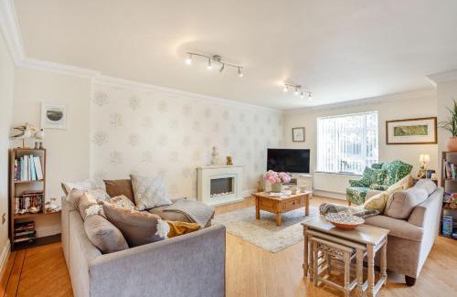 Edern Apartment | 8 Tywod Arian