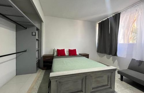 Leon Apartment | 8 VENATOR House Boutique