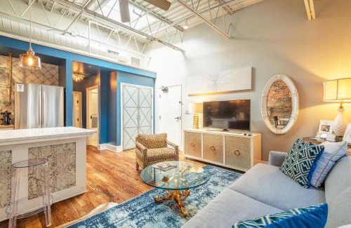 Downtown Asheville Apartment | 80 Lex 203 Eclectic Industrial Apt