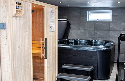 Havering Apartment | 80 m² Apartment ∙ 1 bedroom ∙ 3 guests