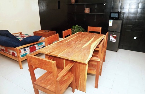 Ngaparou Apartment | 80 meters from the beach, apartment with 1 living room + 1 bedroom + 2 bathrooms.