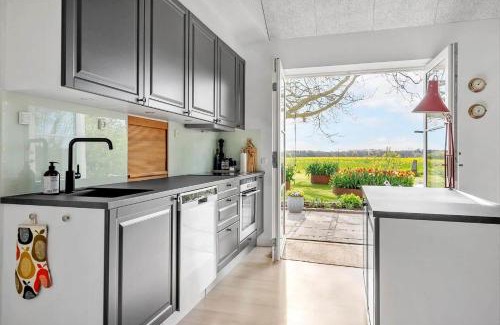 Stavreby House | 8119-Praesto-Over-Lyngen-19