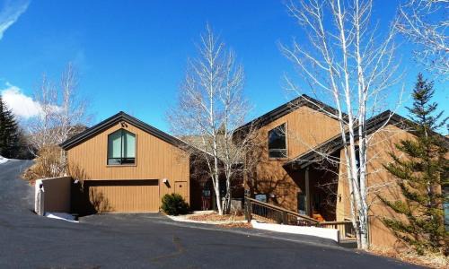Eagle-Vail House | 814 Eagle Dr, Home
