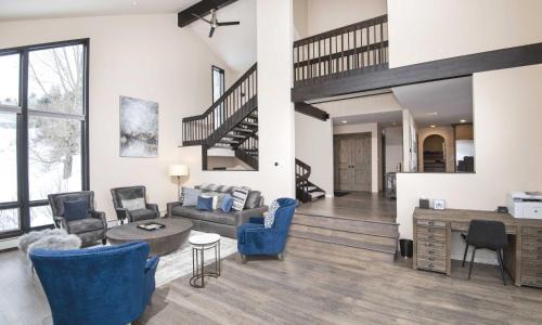 Eagle-Vail House | 814 Eagle Dr, Home
