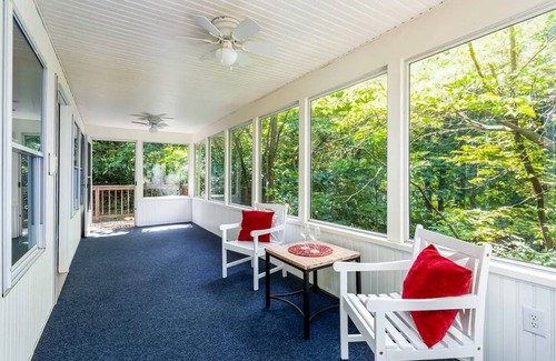 Front Royal House | 84 m² House ∙ 2 bedrooms ∙ 4 guests