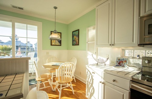 Bonito Boathouses House | 867 Bonito Rd