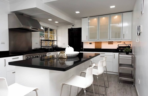 Santo Domingo Apartment | 8bdr Penthouse With Private Rooftop & Jacuzzi