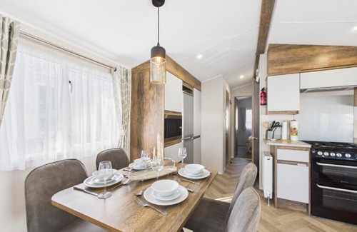 Cowes House | 9 Beachlands