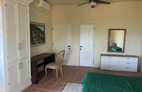 Trujillo Bed & Breakfast | 9 Charmin beachfront suites with 2 swimming pools in cool Trujillo.