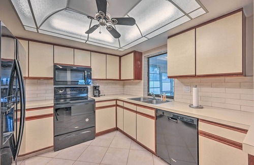 Cape Coral Cottage | 9 Mi to Dtwn Ft Myers: Cape Coral Home