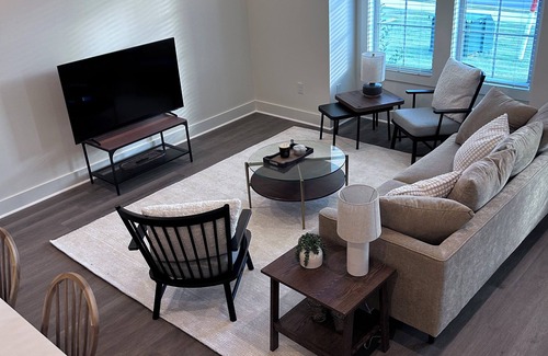 Auburn - Opelika House | 9-Min to Auburn University - Beautiful NEW Townhome Sleeps 9 + Garage