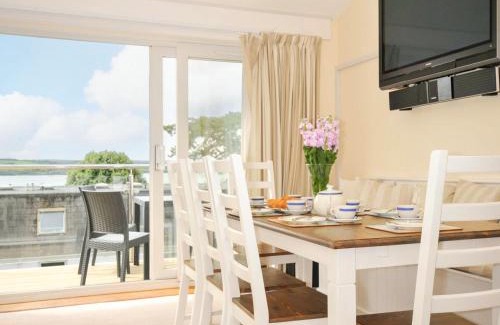 Rock House | 9 Slipway Cottages