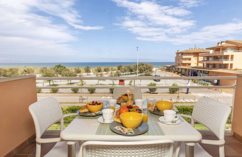 Pals Apartment | 90 m² Apartment ∙ 2 bedrooms ∙ 4 guests