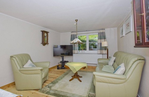 Neuendorf Apartment | 90 m² Apartment ∙ 2 bedrooms ∙ 5 guests