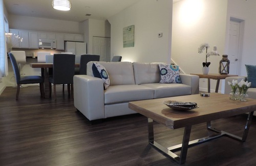 Homosassa Villa | 90 yrds to water! BBQ, Com. Pool, Pet friendly, Families welcome!