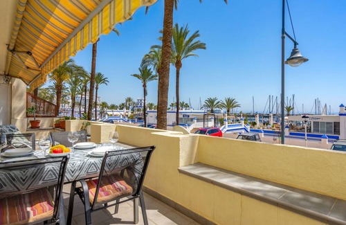 Estepona Apartment | 91 m² Apartment ∙ 2 bedrooms ∙ 4 guests