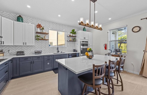 Windwood Bay House | 9mi to Disney: Pool & Spa, Theater and Game Room!