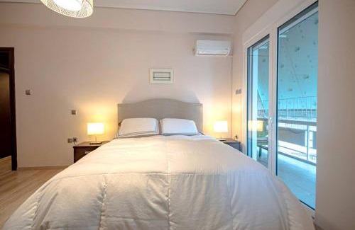 Vyronas Apartment | A 2 bedroom luxurious experience in Pagrati