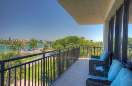 Sunset Beach House | A-301 - Mansions By The Sea
