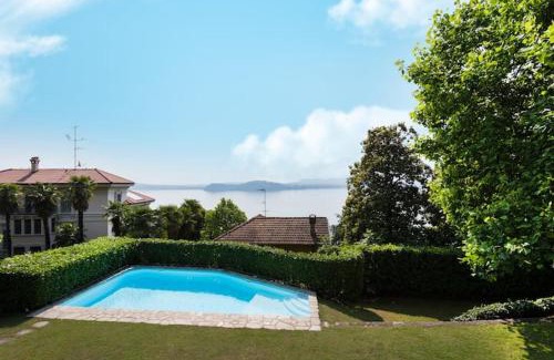 Belgirate Apartment | A Balcony on Lake Maggiore