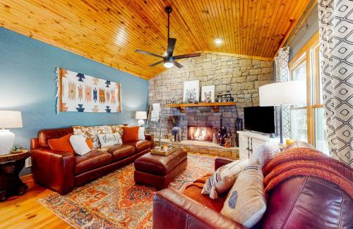 Ellijay House | A Beary Deer Place