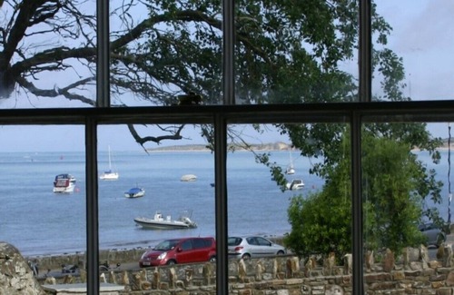 Instow House | A beautifully decorated, beachfront, Georgian rectory in lovely Instow, N. Devon