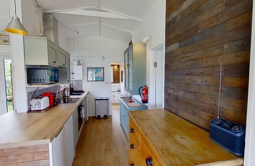 Hayle Apartment | A beautifully presented property, located in a quiet spot within the park.