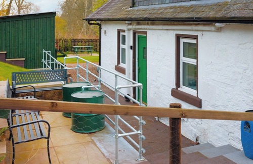 Montrose Cottage | A beautifully renovated cottage in the country, with the most amazing views.
