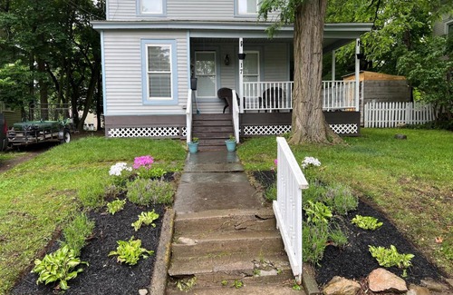 Oneonta House | A Bonnie Place