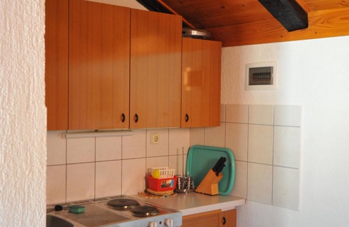Bakar Apartment | A Cosy Loft Studio Apartment